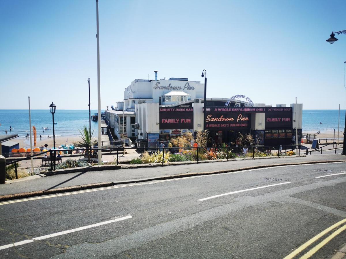 Royal Pier Hotel Sandown Bagian luar foto