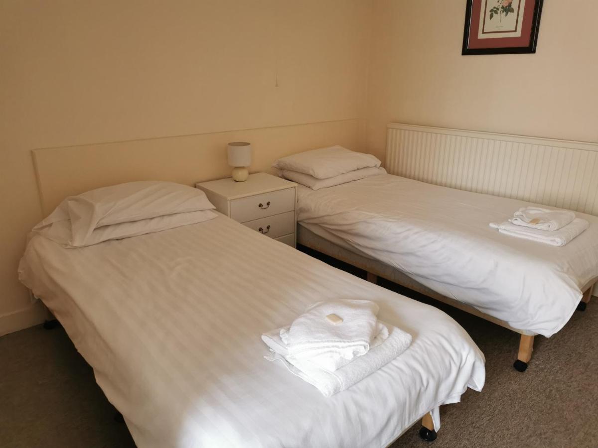 Royal Pier Hotel Sandown Bagian luar foto