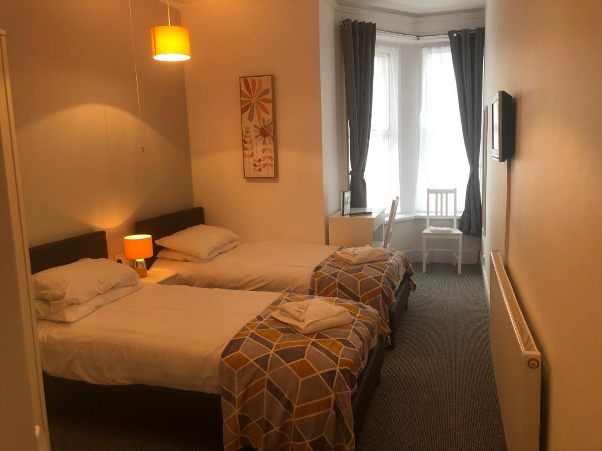 Royal Pier Hotel Sandown Bagian luar foto