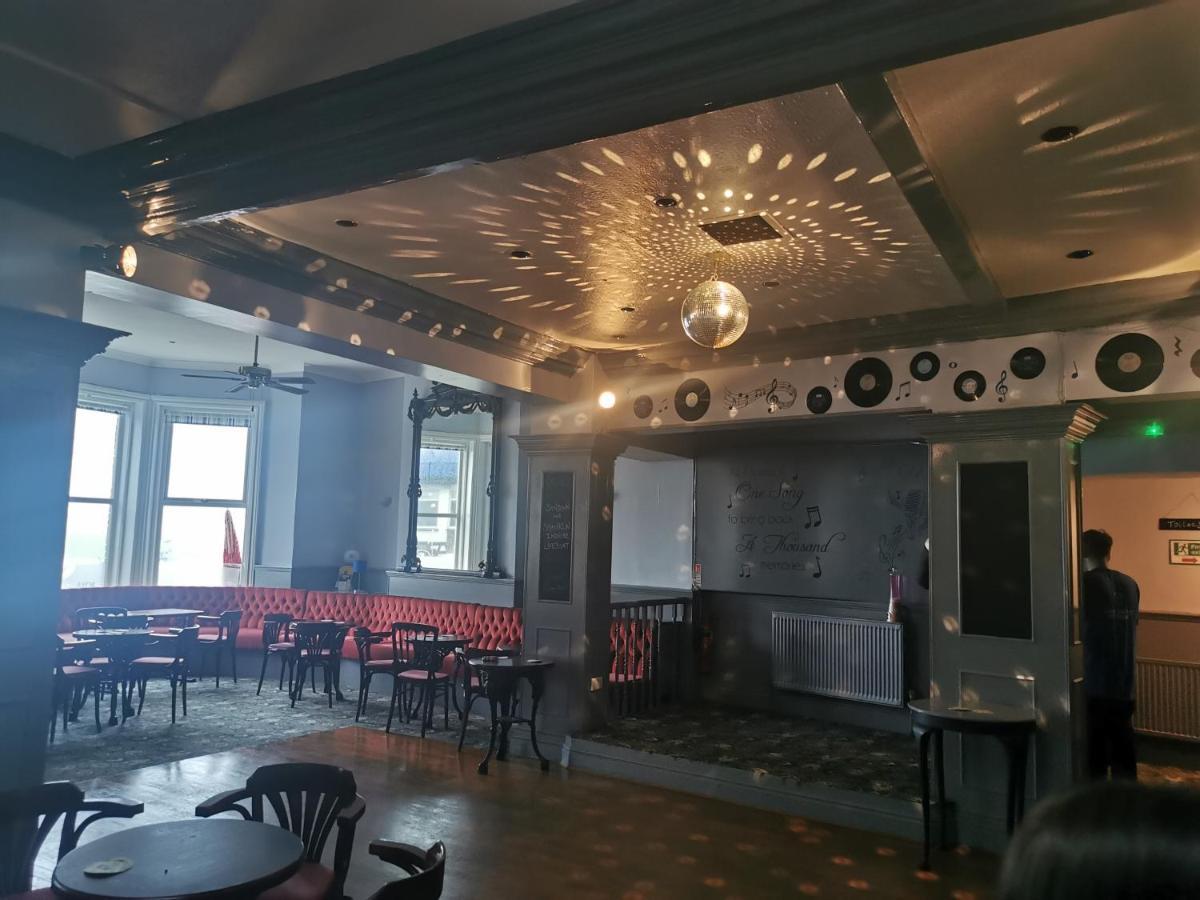 Royal Pier Hotel Sandown Bagian luar foto