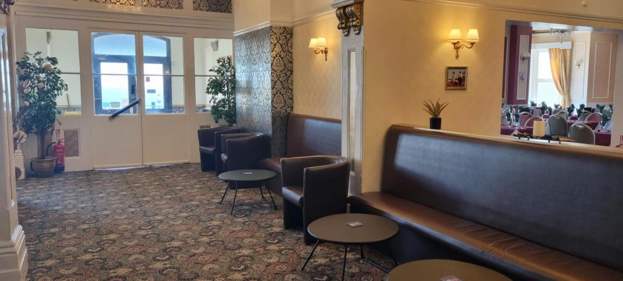 Royal Pier Hotel Sandown Bagian luar foto