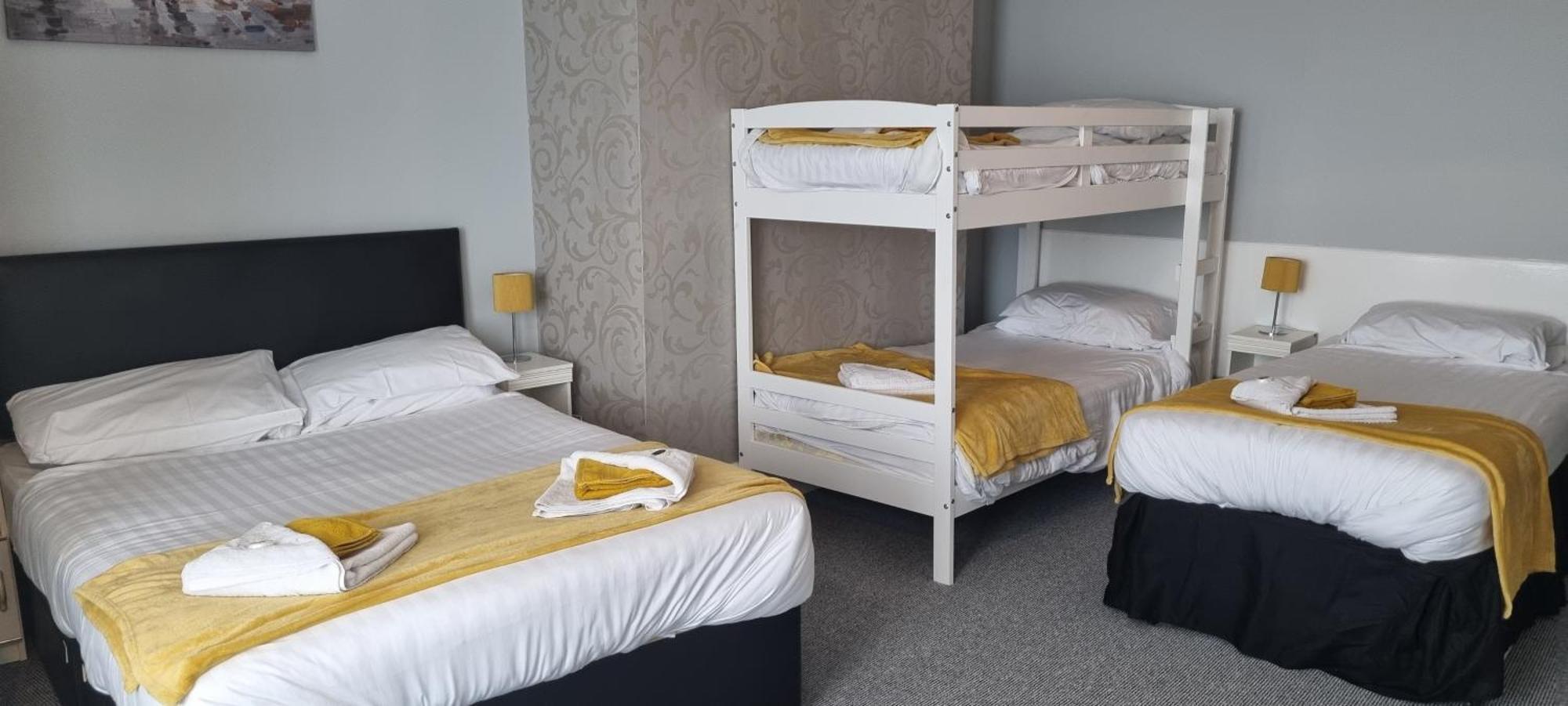 Royal Pier Hotel Sandown Bagian luar foto