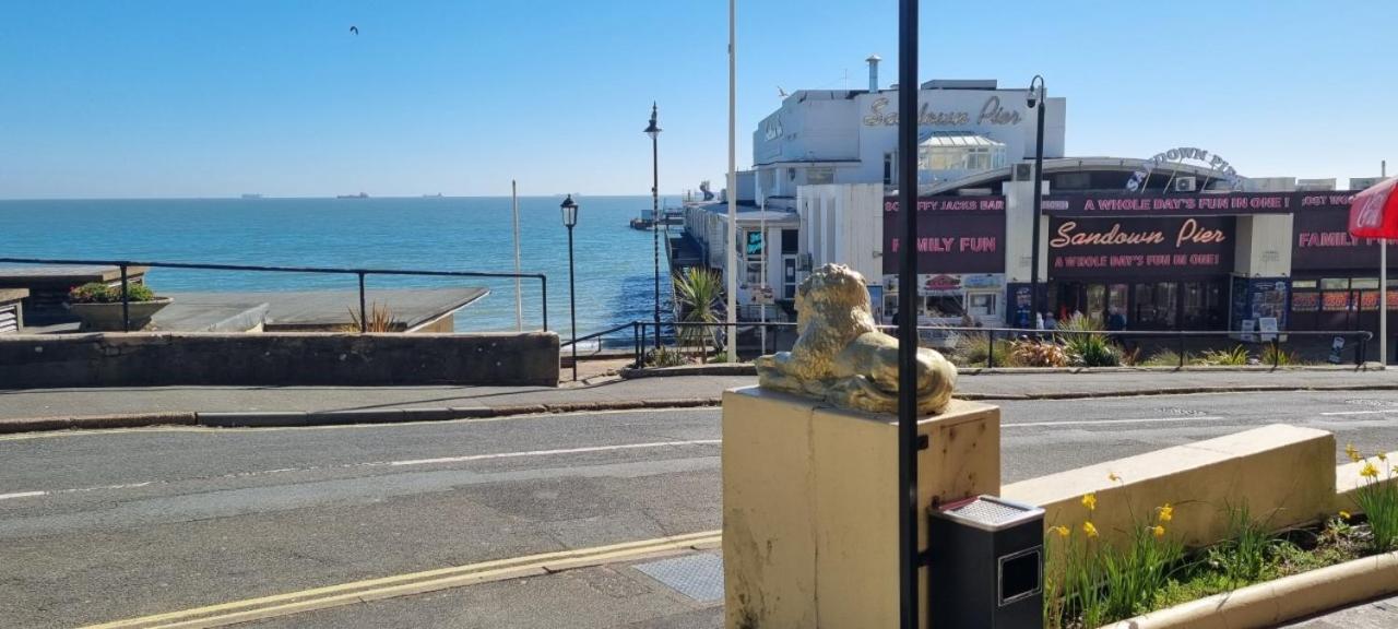 Royal Pier Hotel Sandown Bagian luar foto