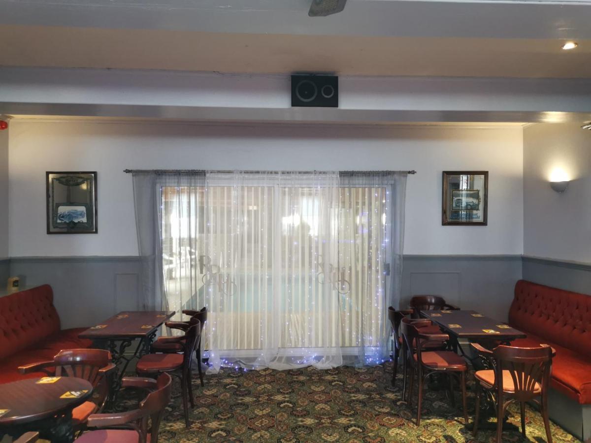 Royal Pier Hotel Sandown Bagian luar foto