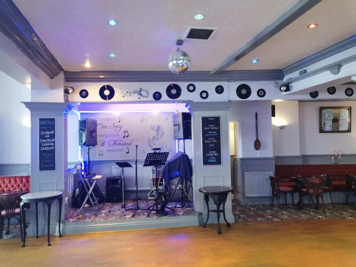 Royal Pier Hotel Sandown Bagian luar foto